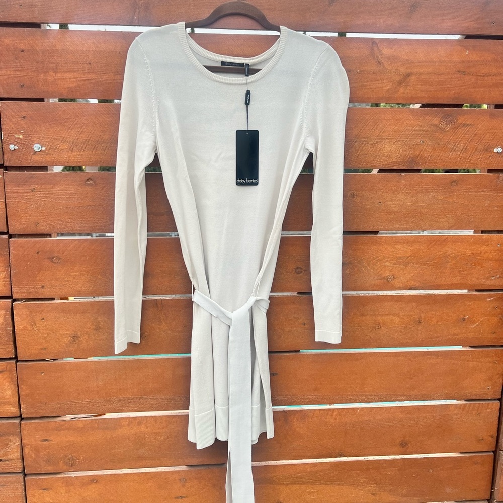 Crème colored light sweater dress. With tags. M.